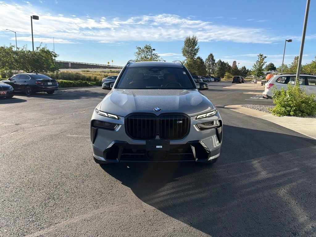 2025 BMW X7 M60i