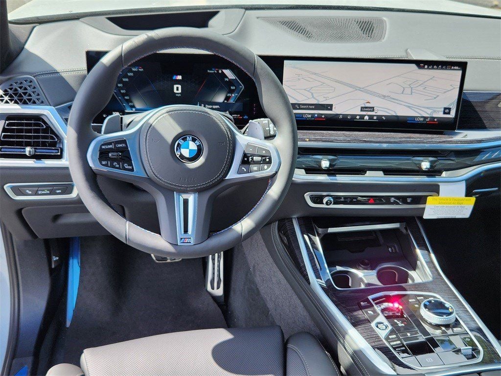 2026 BMW X7 M60i Courtesy Vehicle