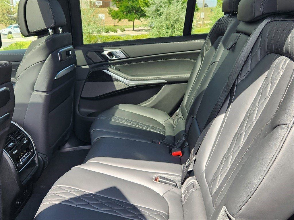 2026 BMW X7 M60i Courtesy Vehicle