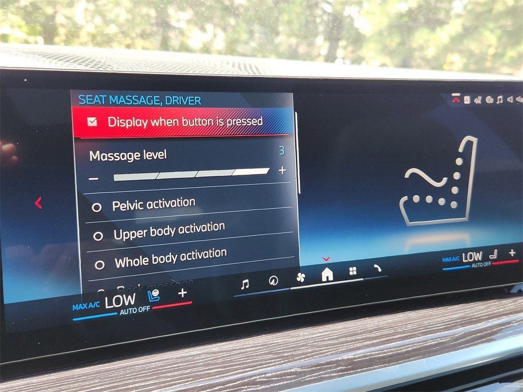 2026 BMW X7 M60i Courtesy Vehicle