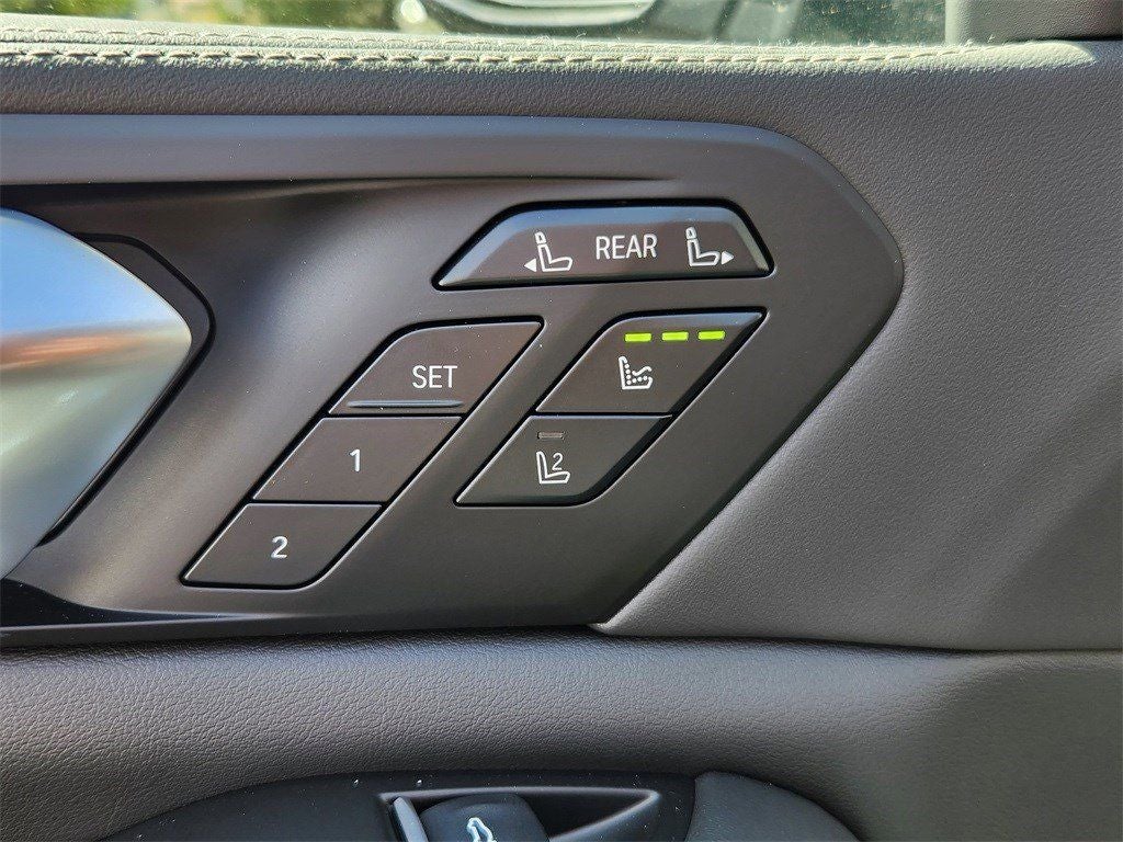 2026 BMW X7 M60i Courtesy Vehicle