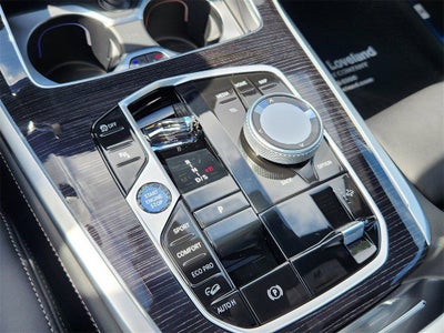 2026 BMW X7 M60i Courtesy Vehicle