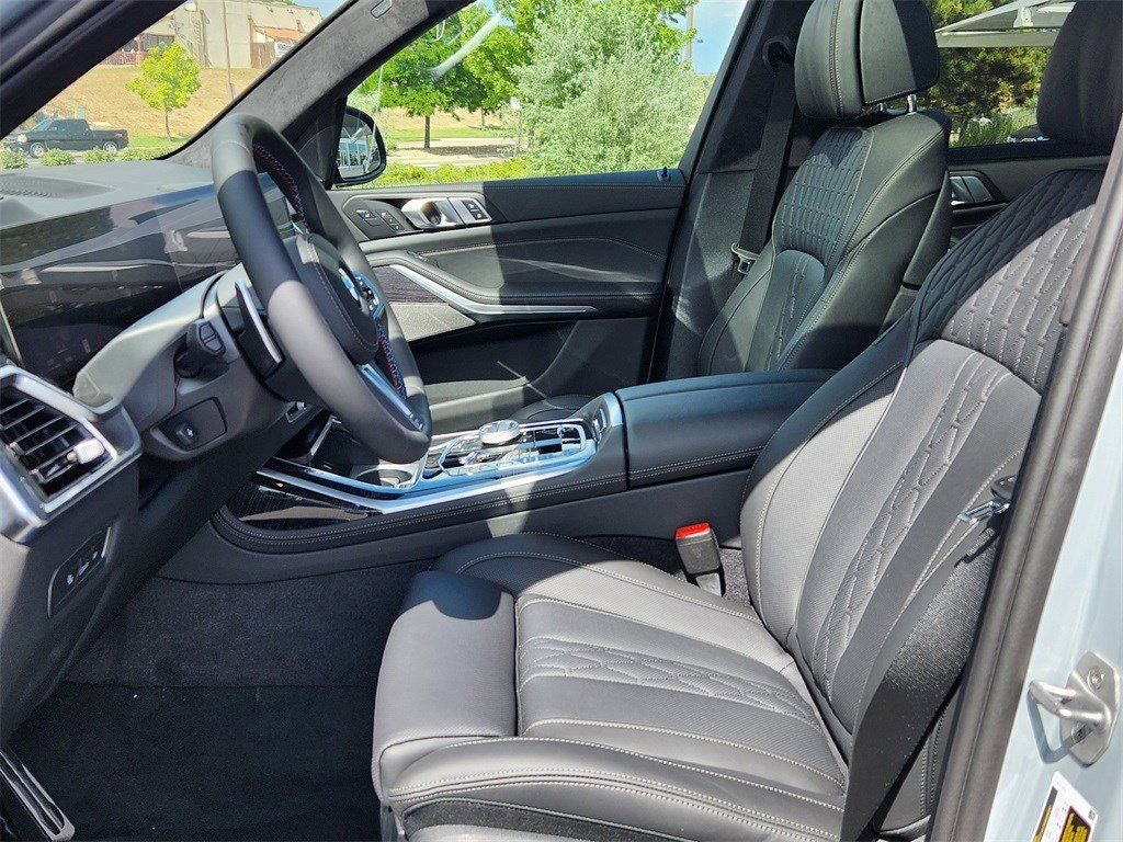 2026 BMW X7 M60i Courtesy Vehicle