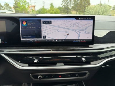 2025 BMW X7 M60i