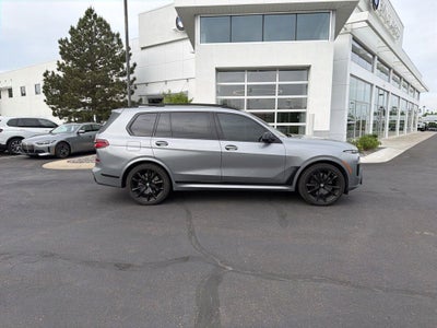 2025 BMW X7 M60i