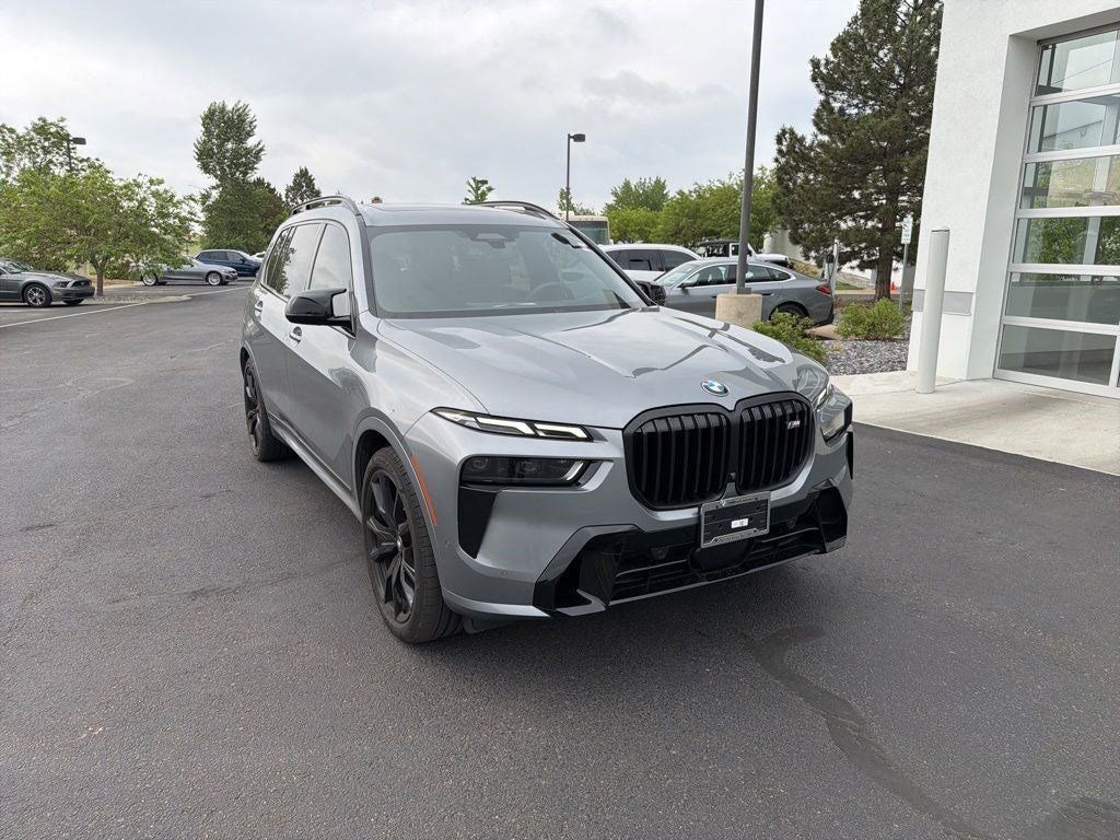 2025 BMW X7 M60i