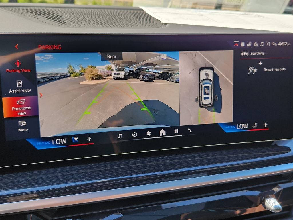 2027 BMW X7 M60i