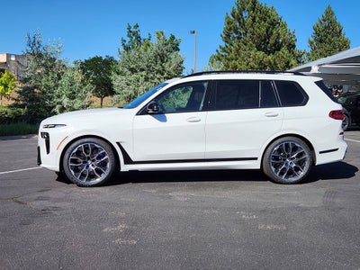 2027 BMW X7 M60i