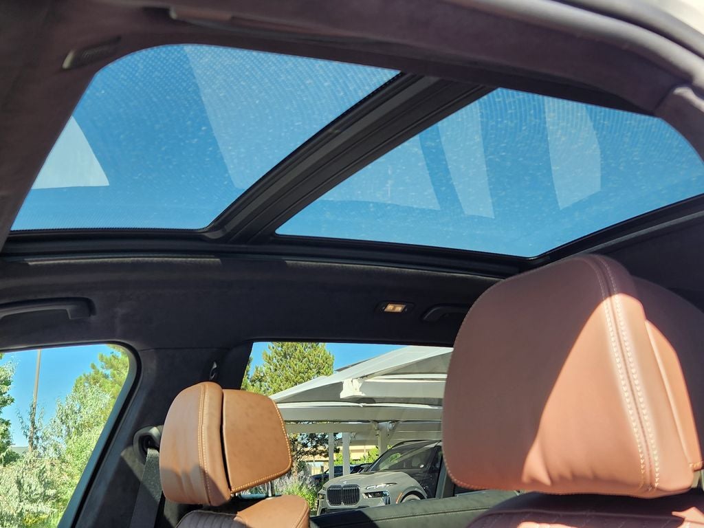 2027 BMW X7 M60i