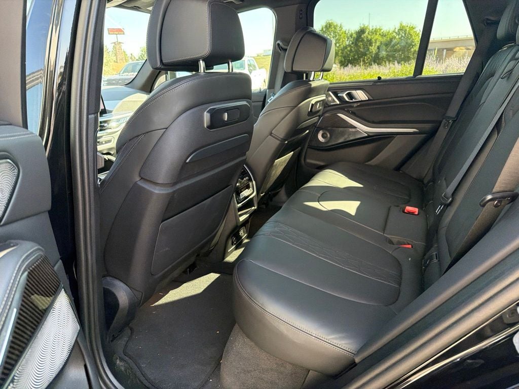 2025 BMW X5 M60i