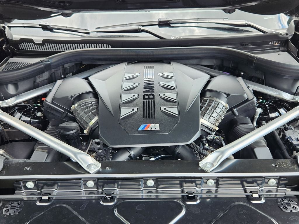 2025 BMW X5 M60i