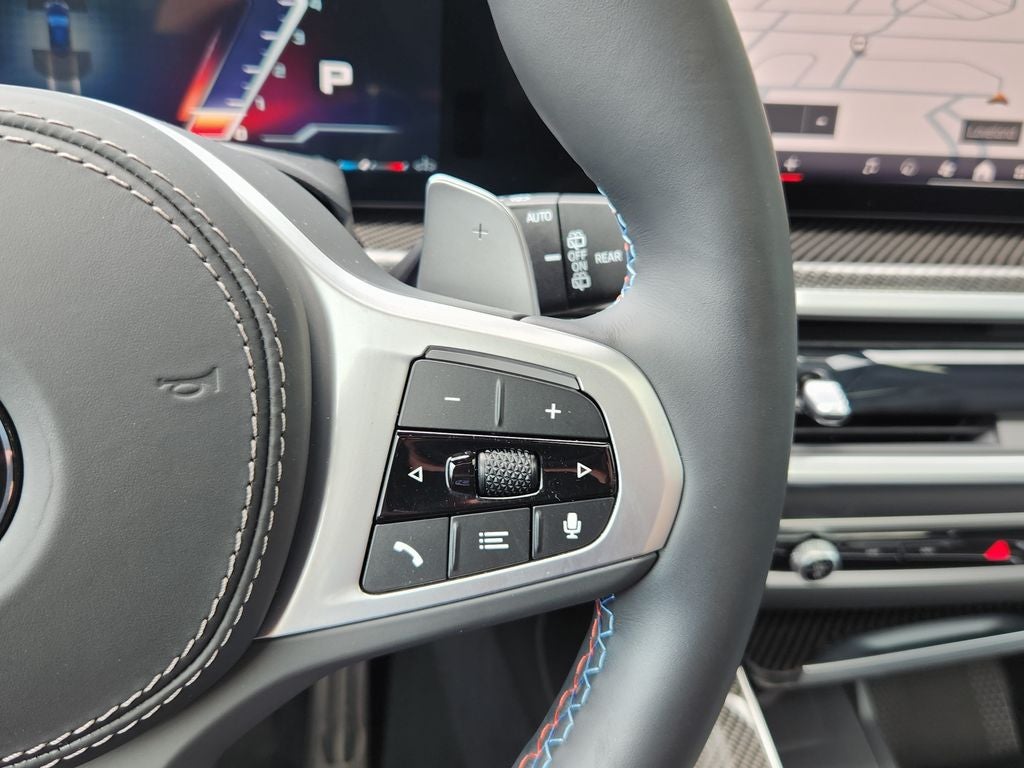 2025 BMW X5 M60i
