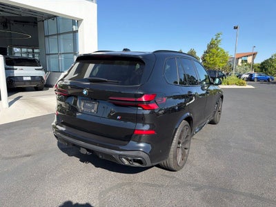 2025 BMW X5 M60i