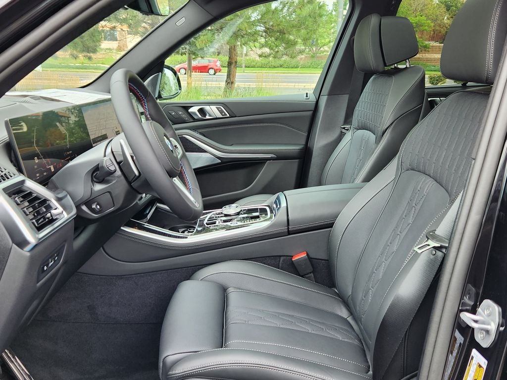 2026 BMW X5 M60i