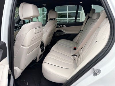 2024 BMW X5 M60i