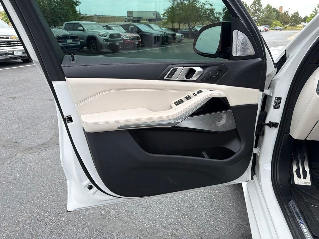 2024 BMW X5 M60i