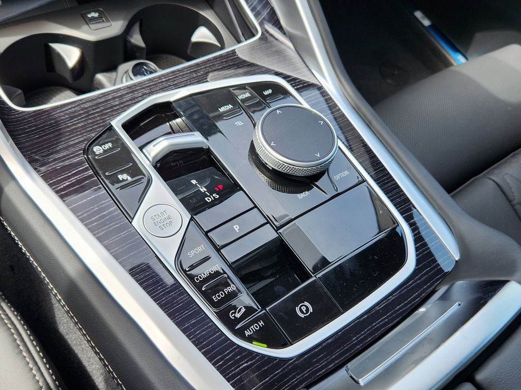 2027 BMW X6 xDrive40i