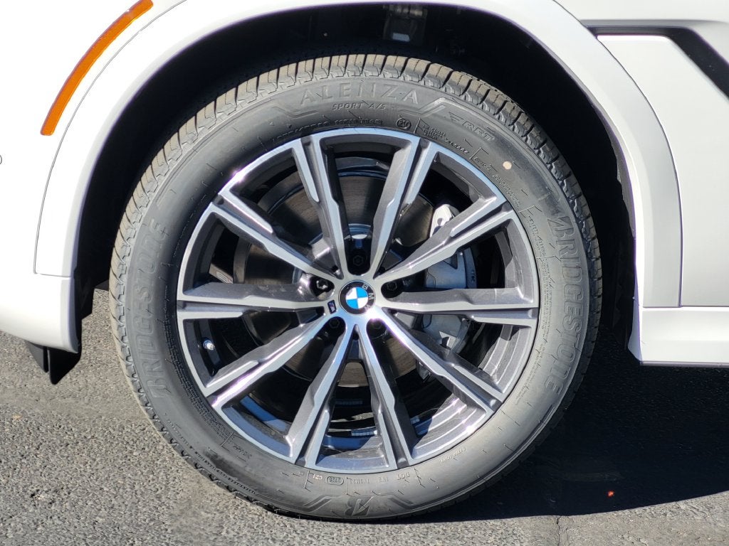2027 BMW X6 xDrive40i