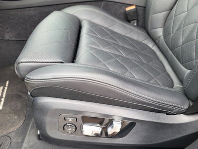 2025 BMW X6 xDrive40i