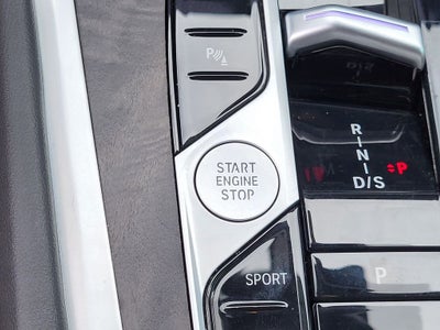 2025 BMW X6 xDrive40i