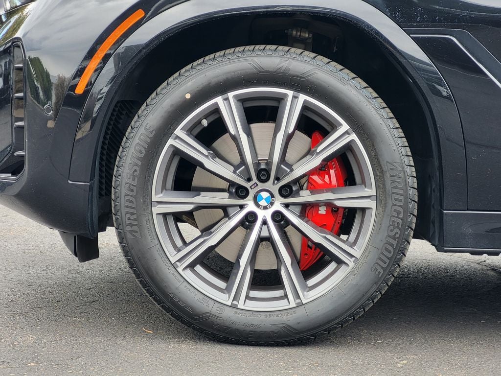 2025 BMW X6 xDrive40i