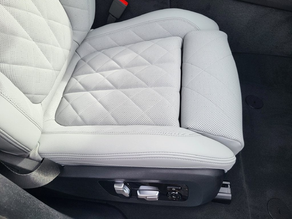 2027 BMW X6 xDrive40i