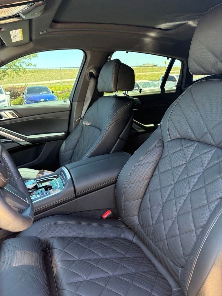 2025 BMW X6 xDrive40i