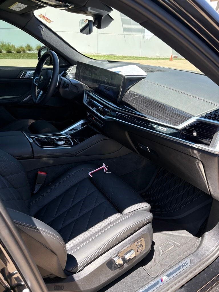 2025 BMW X6 xDrive40i