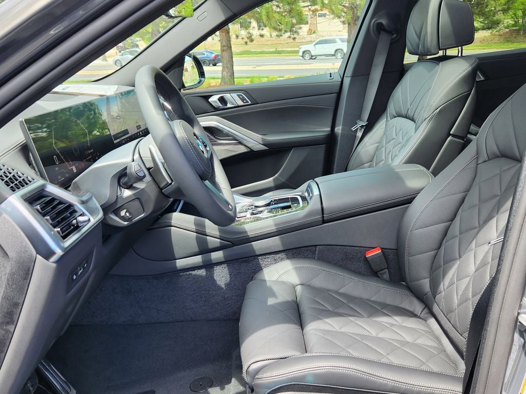 2027 BMW X6 xDrive40i