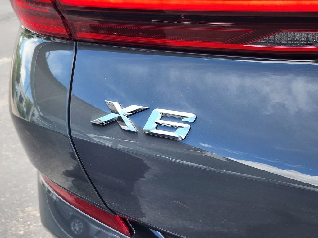 2027 BMW X6 xDrive40i
