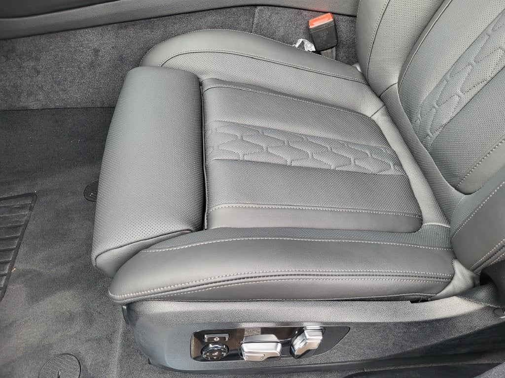 2027 BMW X6 xDrive40i