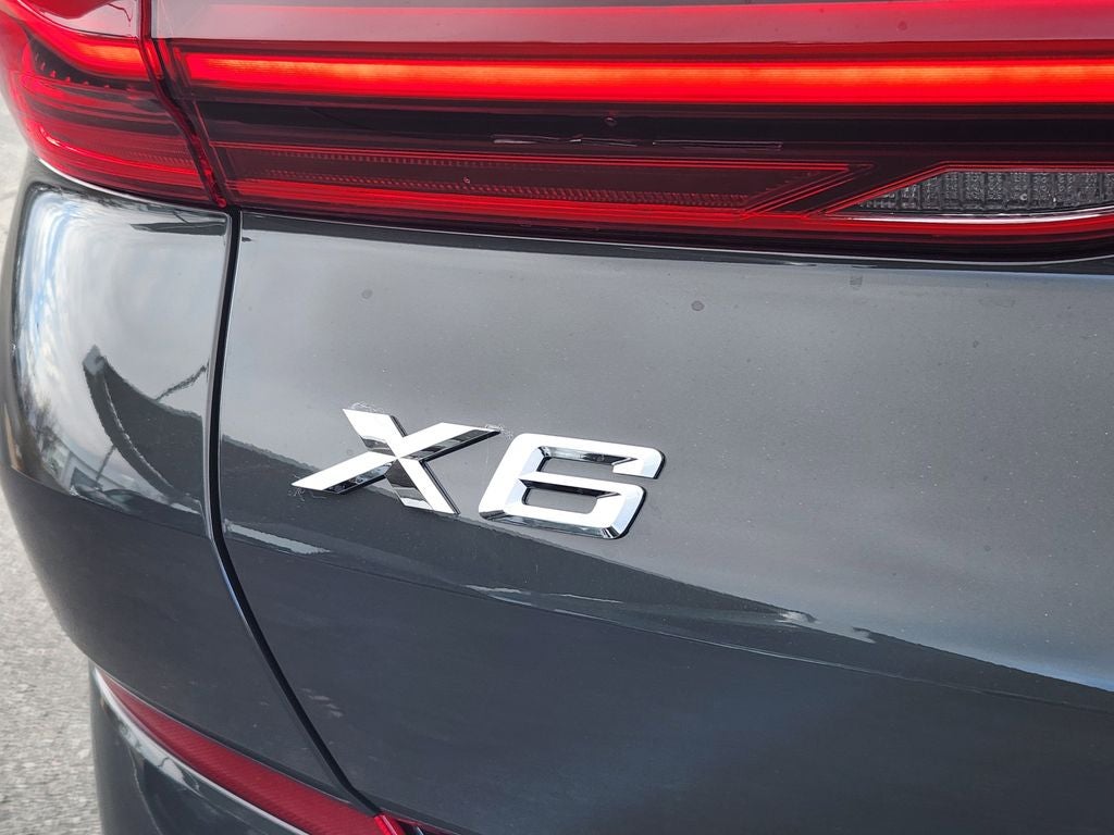 2026 BMW X6 xDrive40i