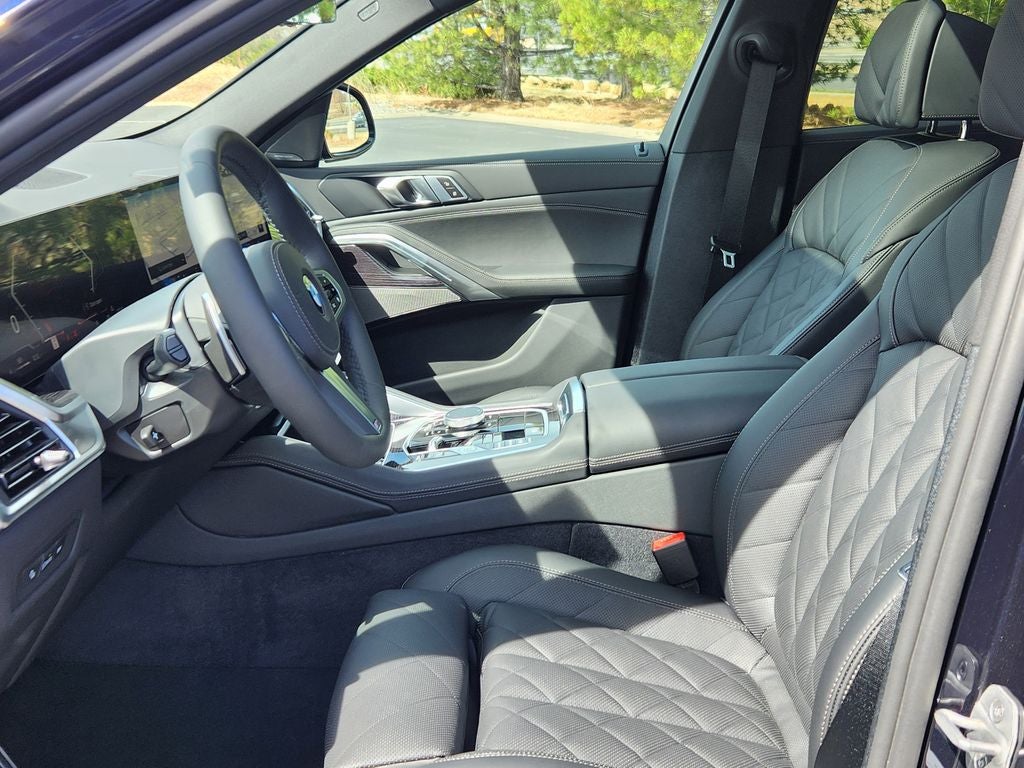 2026 BMW X6 xDrive40i