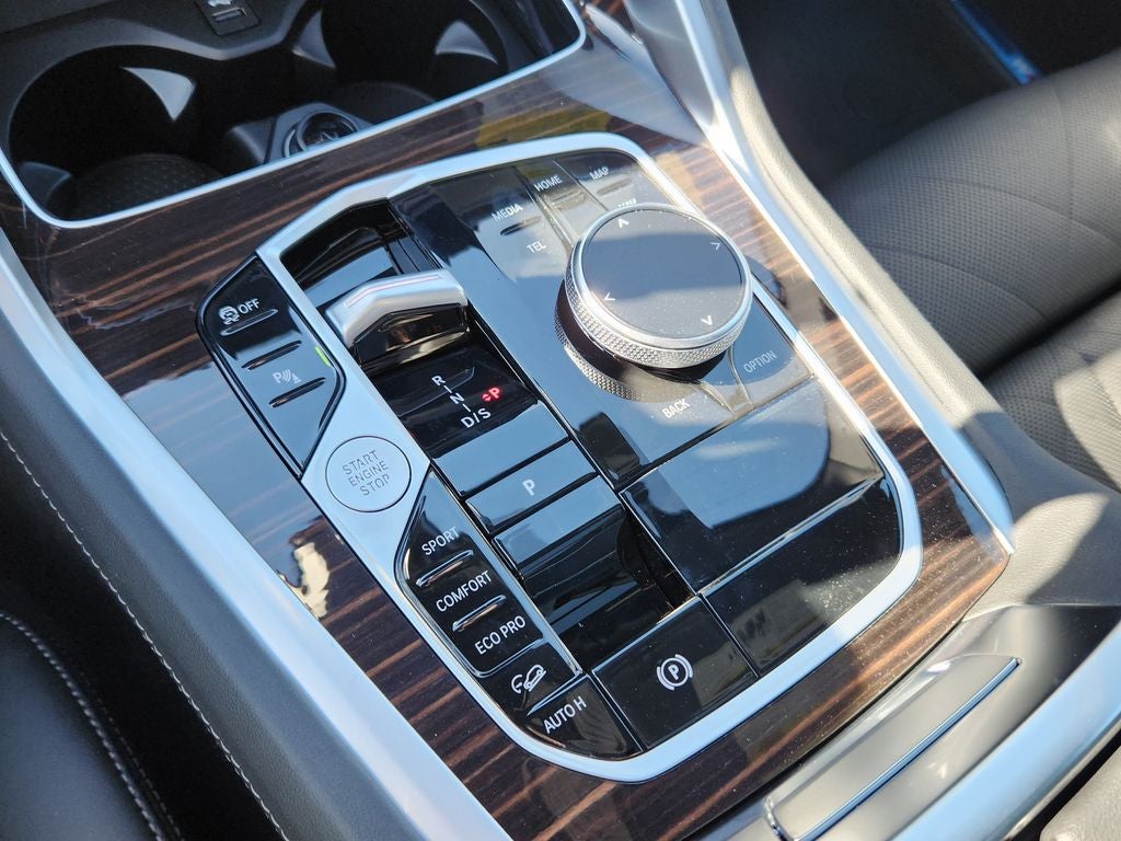 2027 BMW X6 xDrive40i