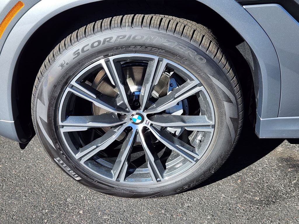 2027 BMW X6 xDrive40i