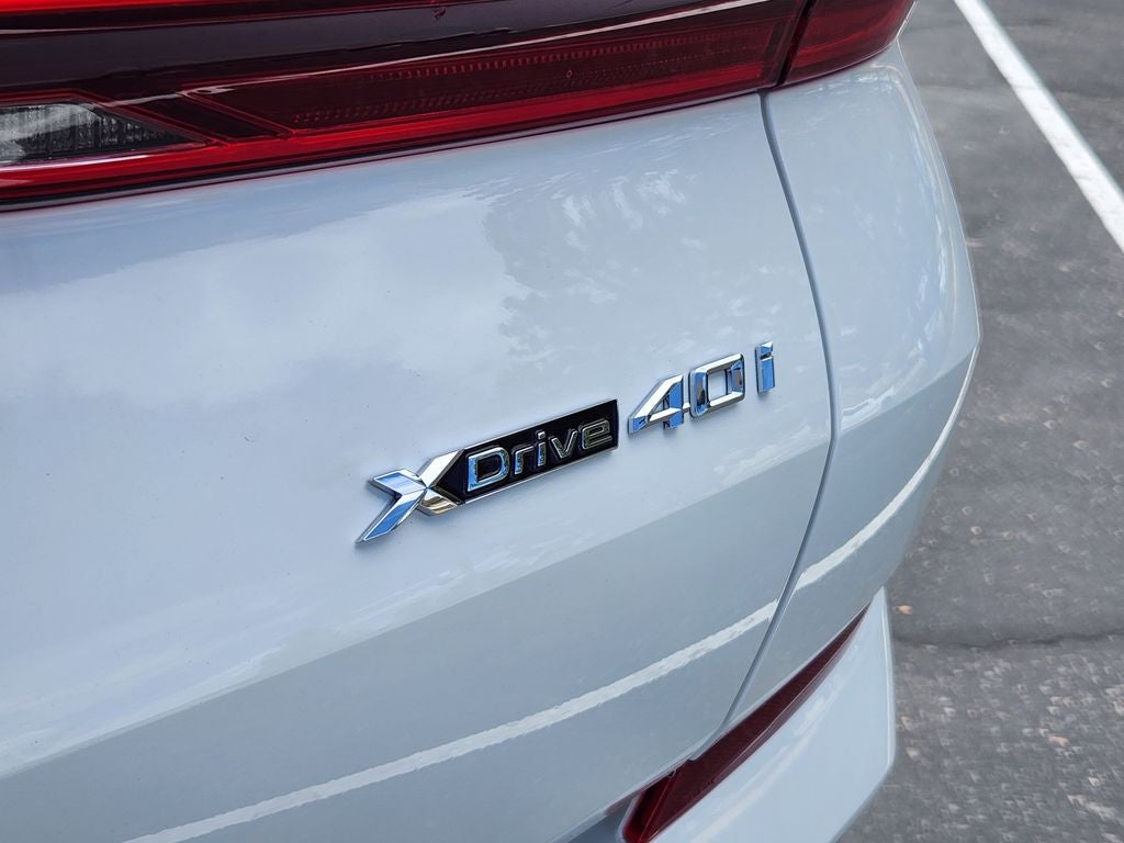 2027 BMW X6 xDrive40i