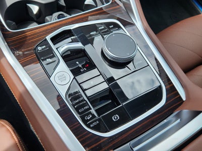 2027 BMW X6 xDrive40i