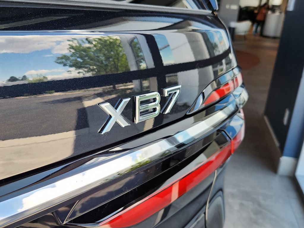 2026 BMW X7 ALPINA XB7