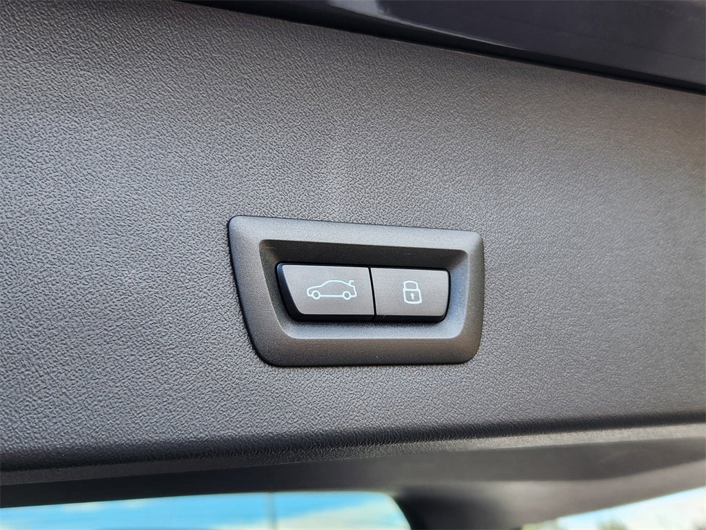 2025 BMW X3 30 xDrive Courtesy Vehicle