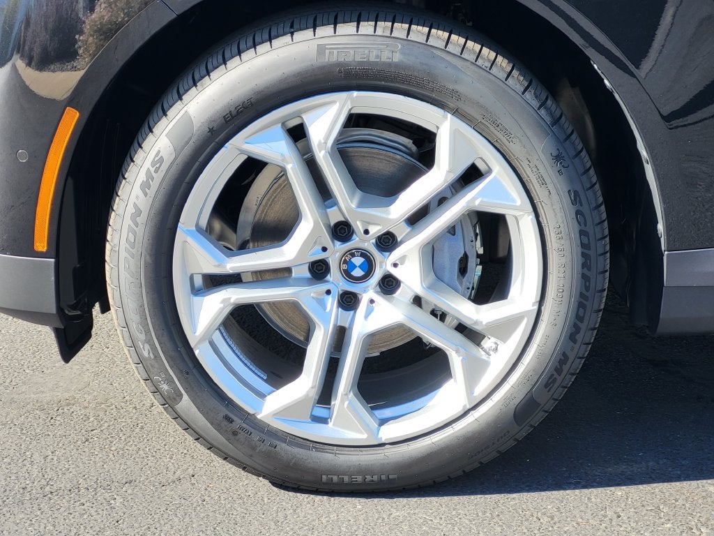 2027 BMW X5 40 xDrive