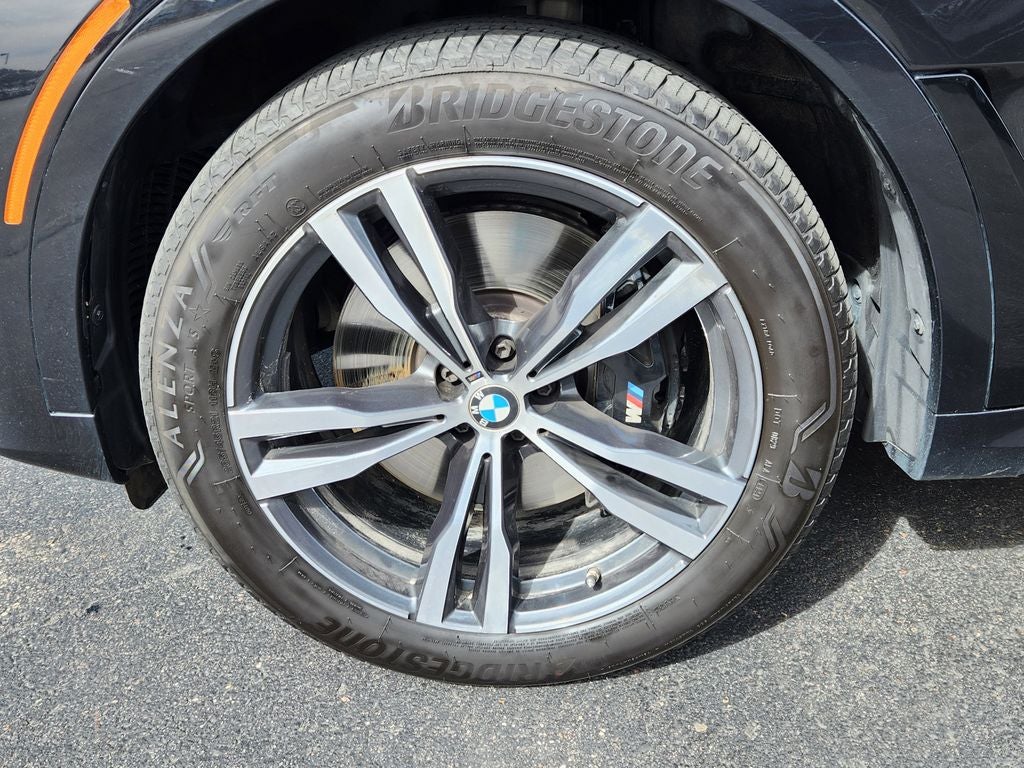 2022 BMW X7 M50i