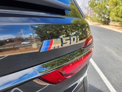 2022 BMW X7 M50i