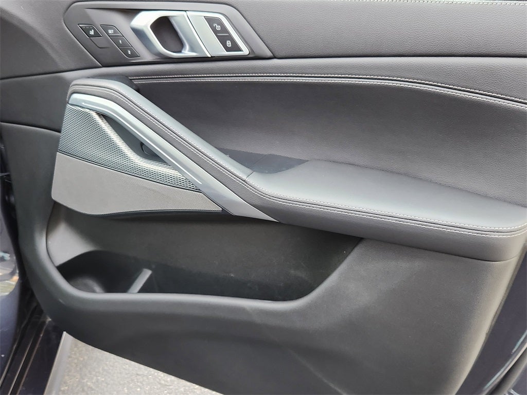 2021 BMW X6 xDrive40i