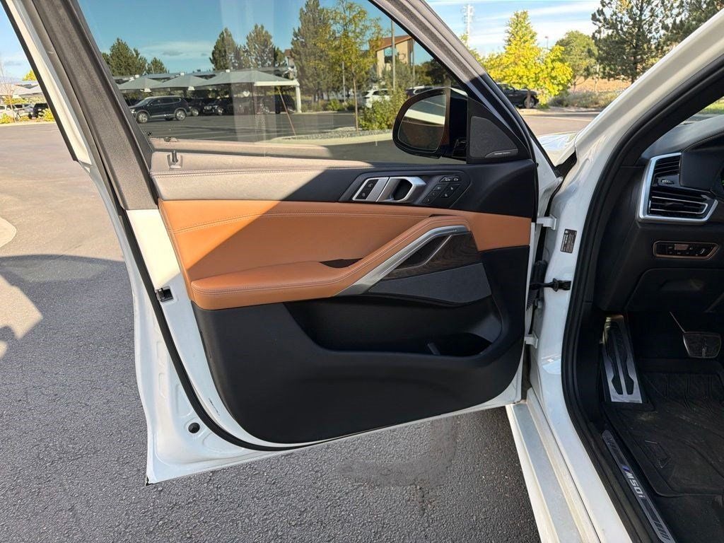2023 BMW X6 M50i