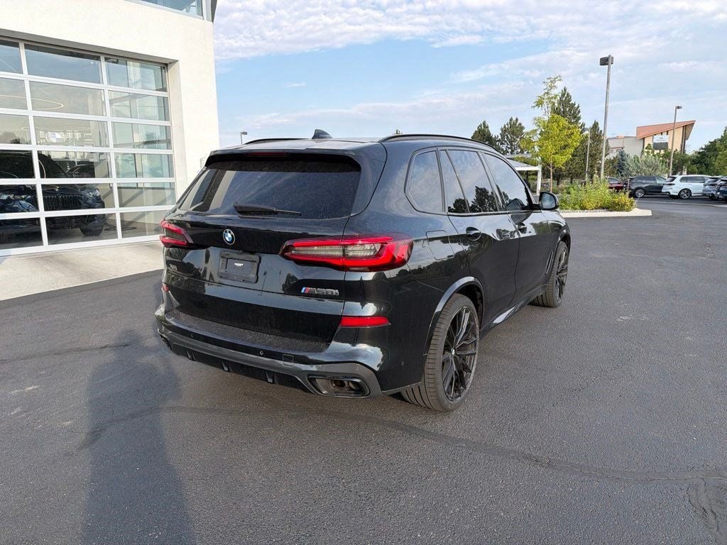 2022 BMW X5 M50i