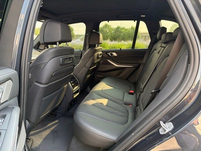 2022 BMW X5 M50i