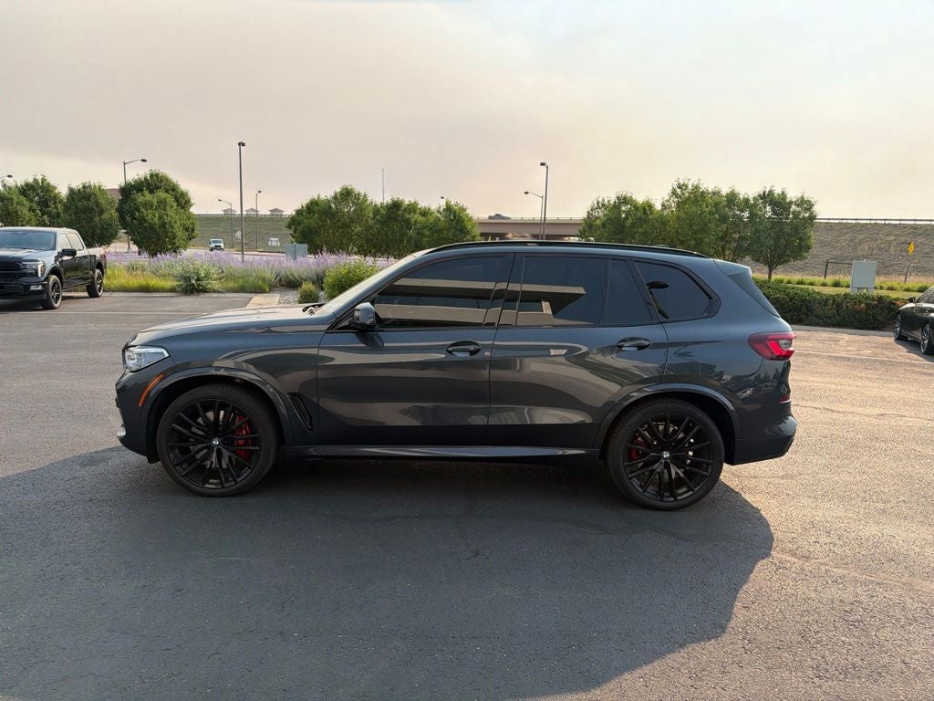 2022 BMW X5 M50i