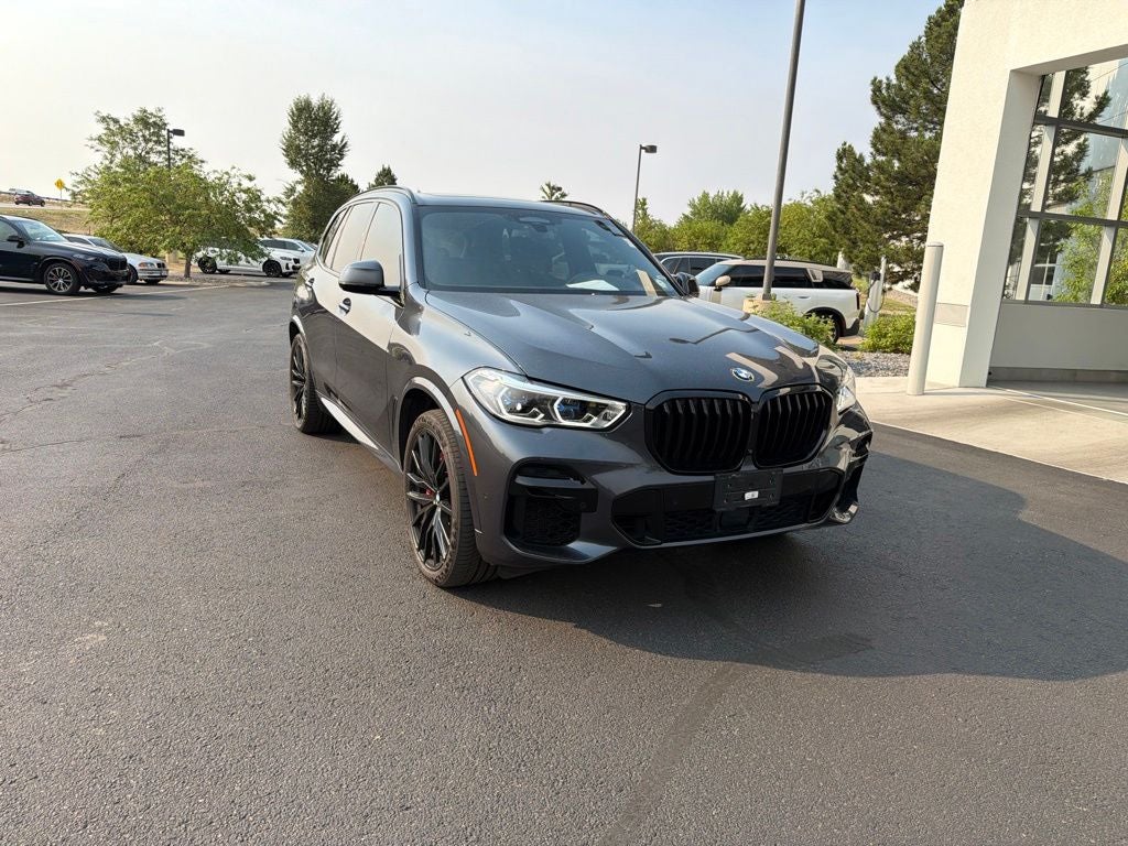 2022 BMW X5 M50i