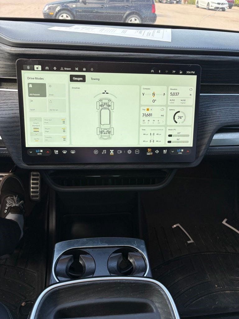 2023 Rivian R1T Adventure