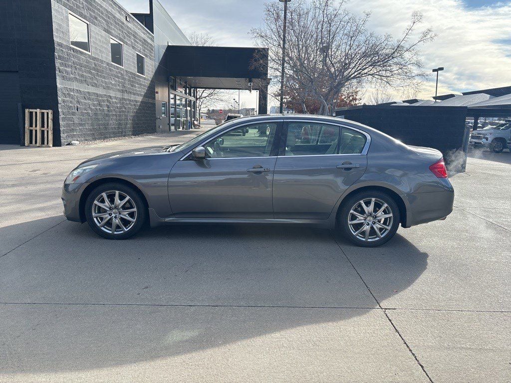 2013 INFINITI G37 X